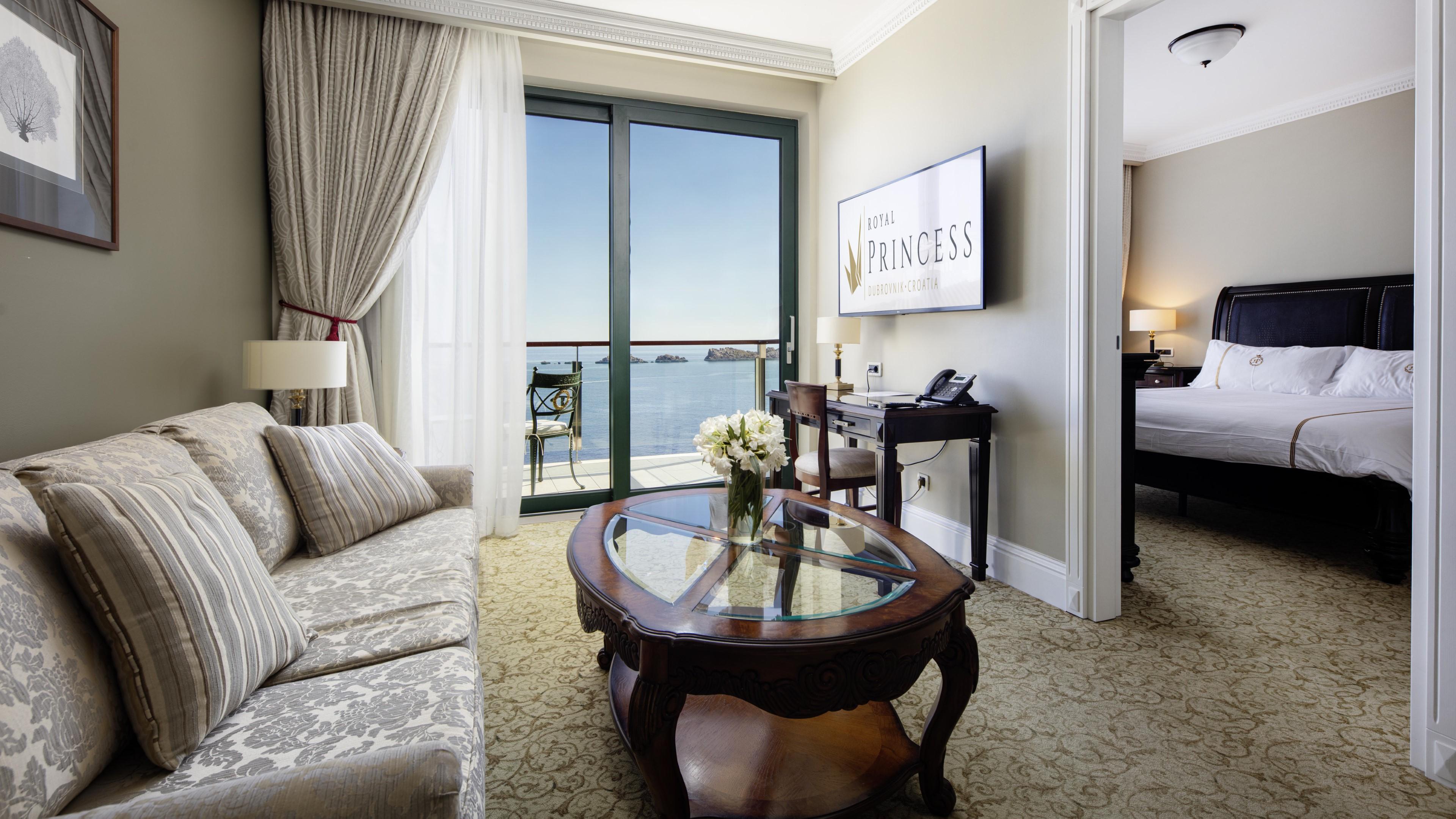 Royal Princess Hotel Dubrovnik Exterior foto A suite at the hotel