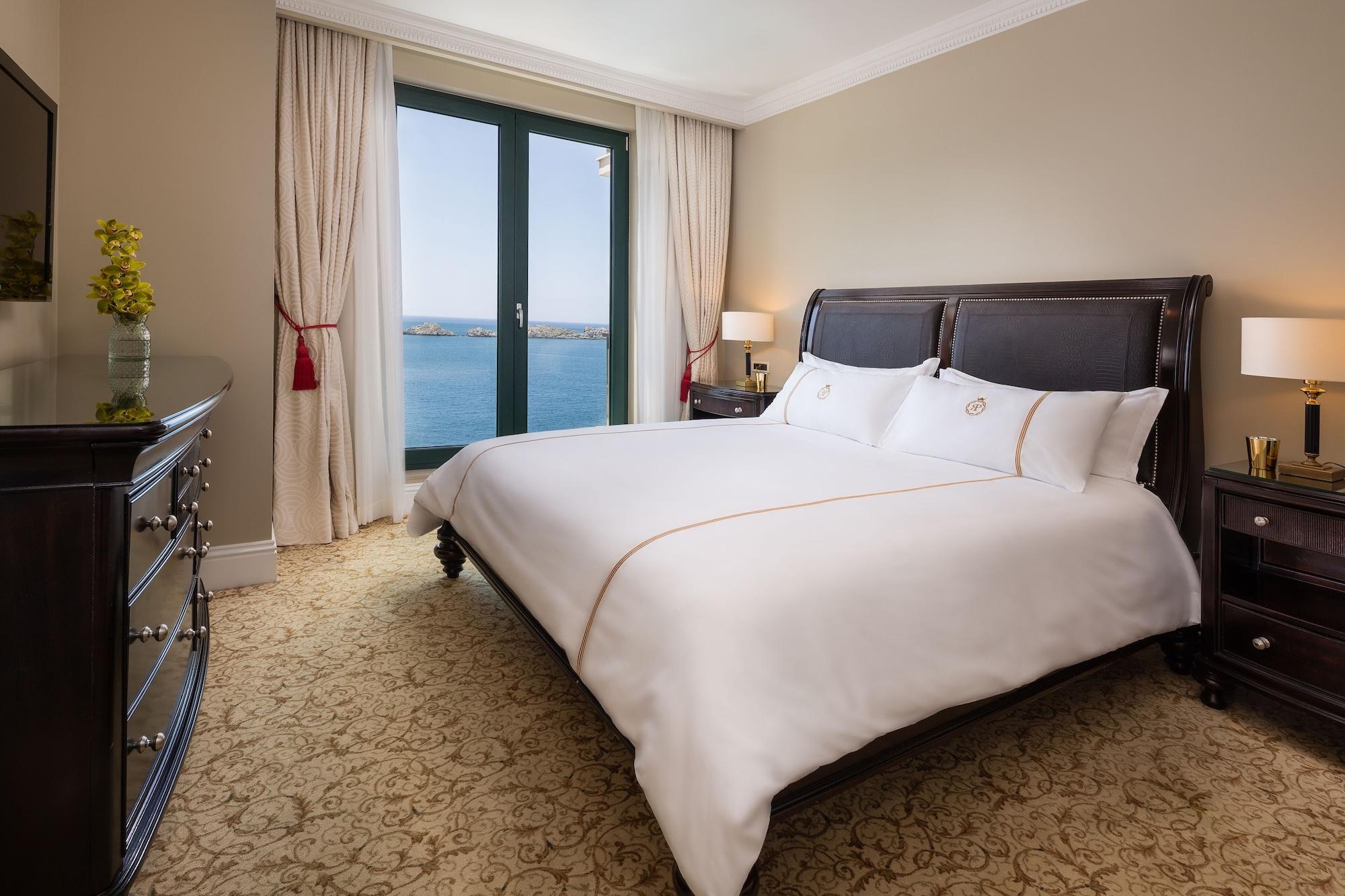 Royal Princess Hotel Dubrovnik Exterior foto A bedroom at the Four Seasons Hotel