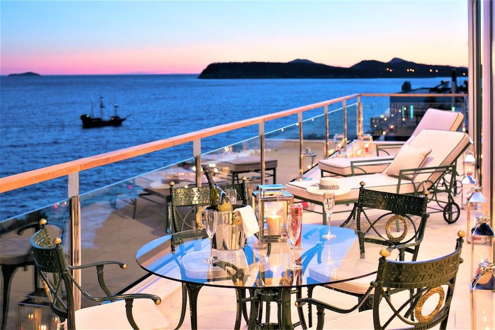 Royal Princess Hotel Dubrovnik Exterior foto View from the hotel