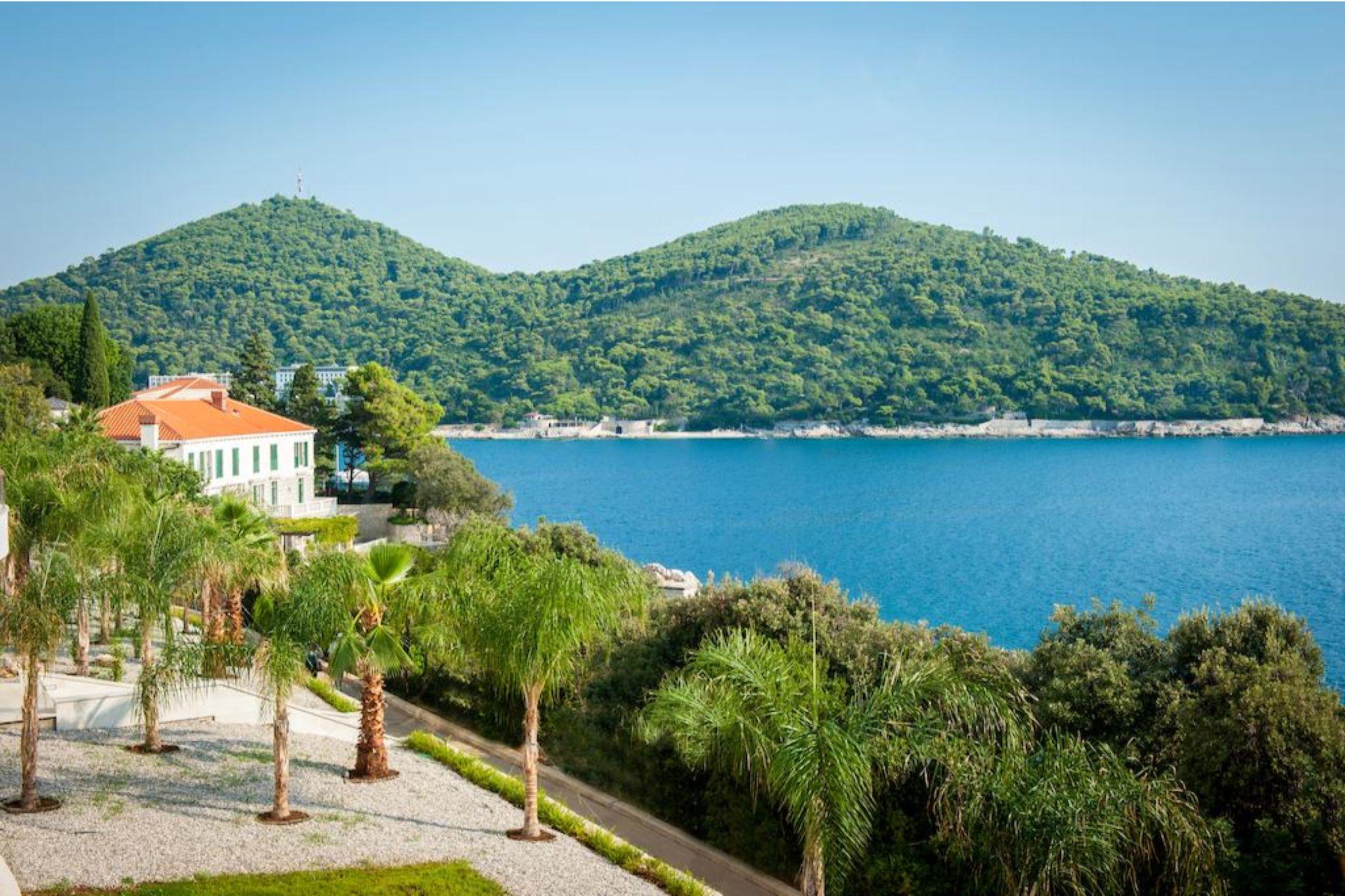 Royal Princess Hotel Dubrovnik Exterior foto View of the bay of Vlora