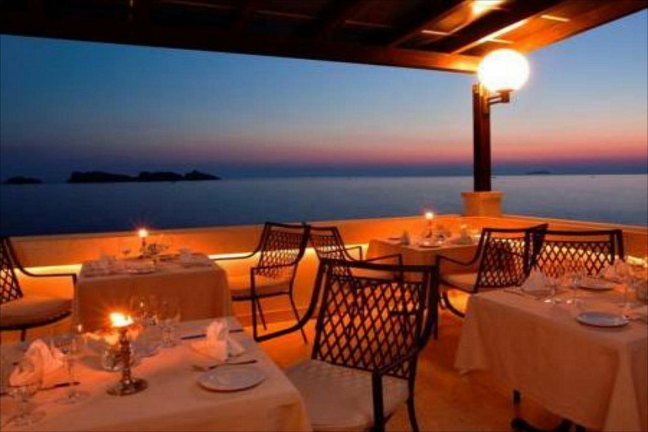 Royal Princess Hotel Dubrovnik Exterior foto The restaurant at the hotel